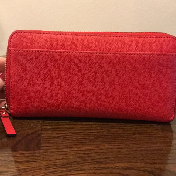 Red Kate Spade wallet - Picture 4 of 4